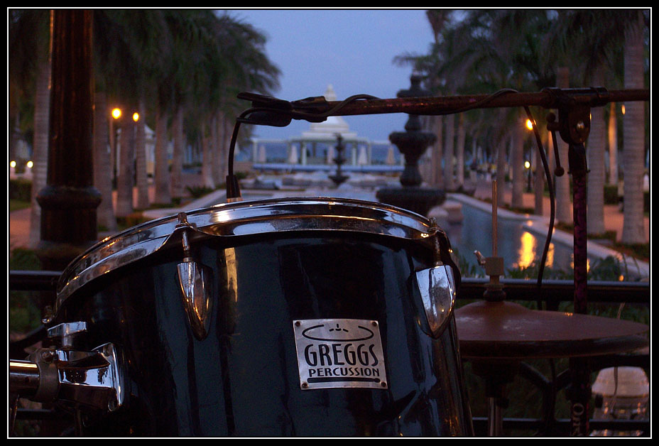 010 Gregs drums at the resort